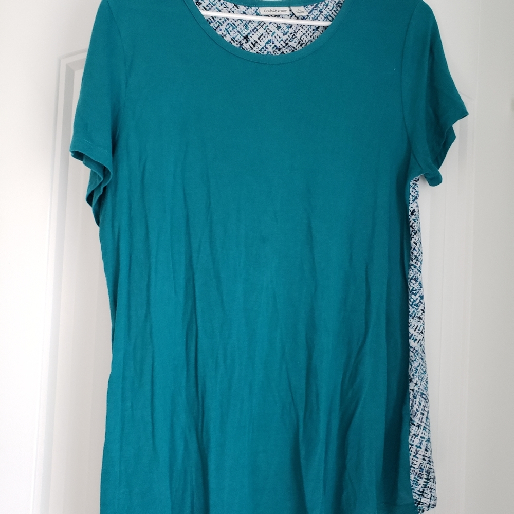 Womens shirt size L